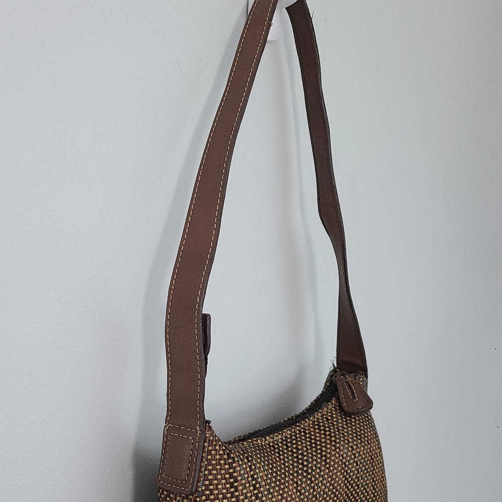 Fossil Mini Woven Shoulder Bag With Leather Handle #75082 8.5" W x 7" H x 2" D - Picture 5 of 12
